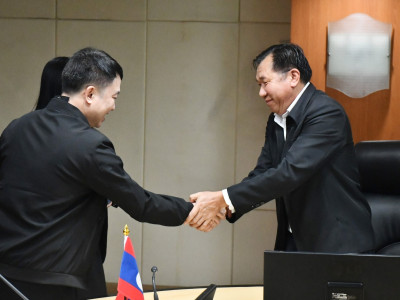 อธิบดีกรมส่งเสริมสหกรณ์ พร้อมด้วย ... พารามิเตอร์รูปภาพ 6