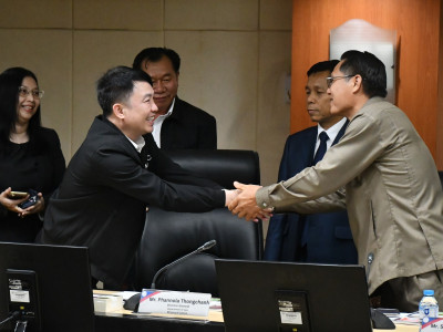 อธิบดีกรมส่งเสริมสหกรณ์ พร้อมด้วย ... พารามิเตอร์รูปภาพ 9