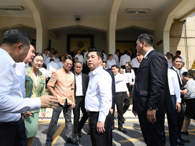 นายสุริยะ จึงรุ่งเรืองกิจ ... พารามิเตอร์รูปภาพ 1