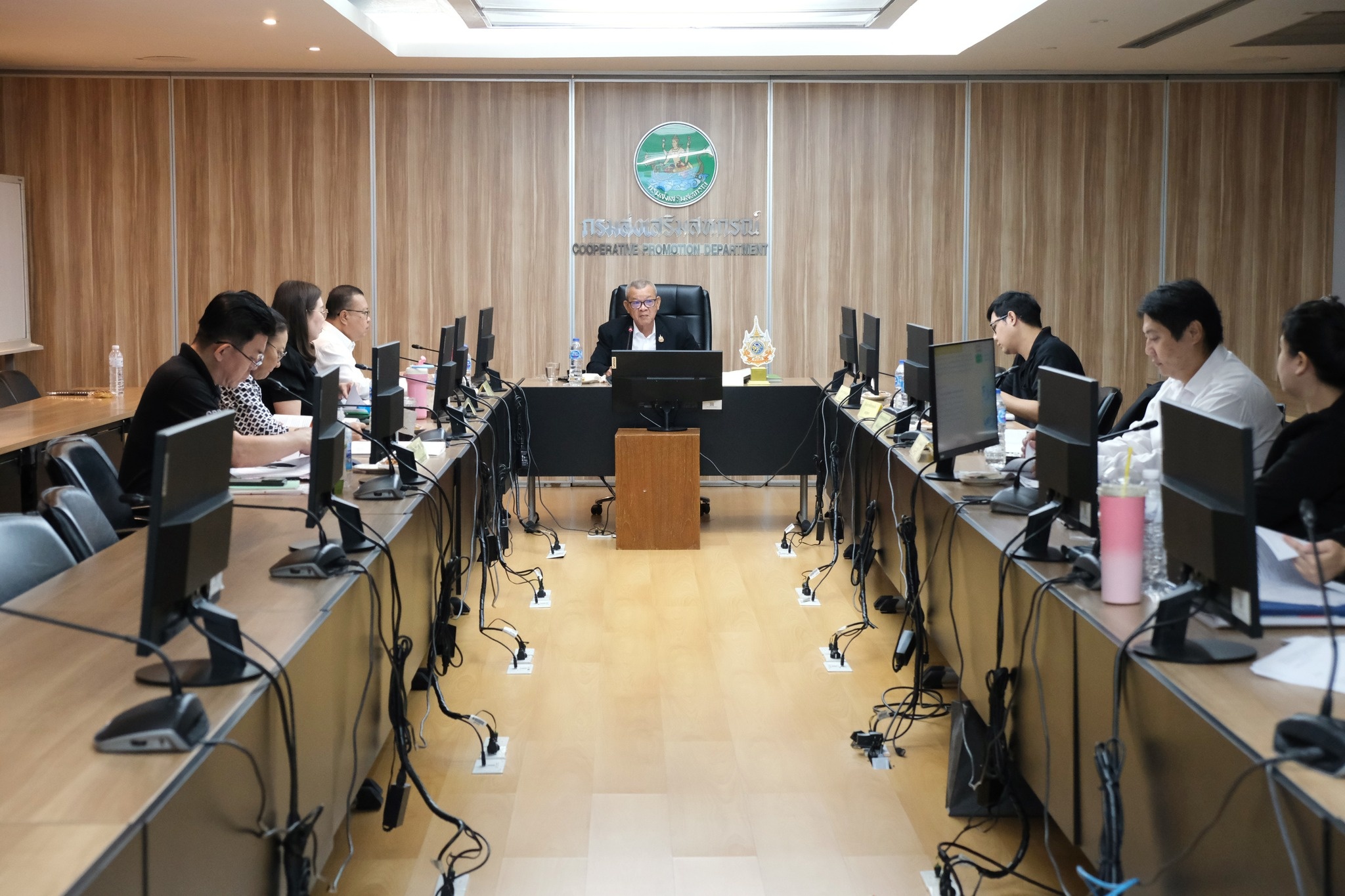 รองอธิบดีกรมส่งเสริมสหกรณ์ ... พารามิเตอร์รูปภาพ 1