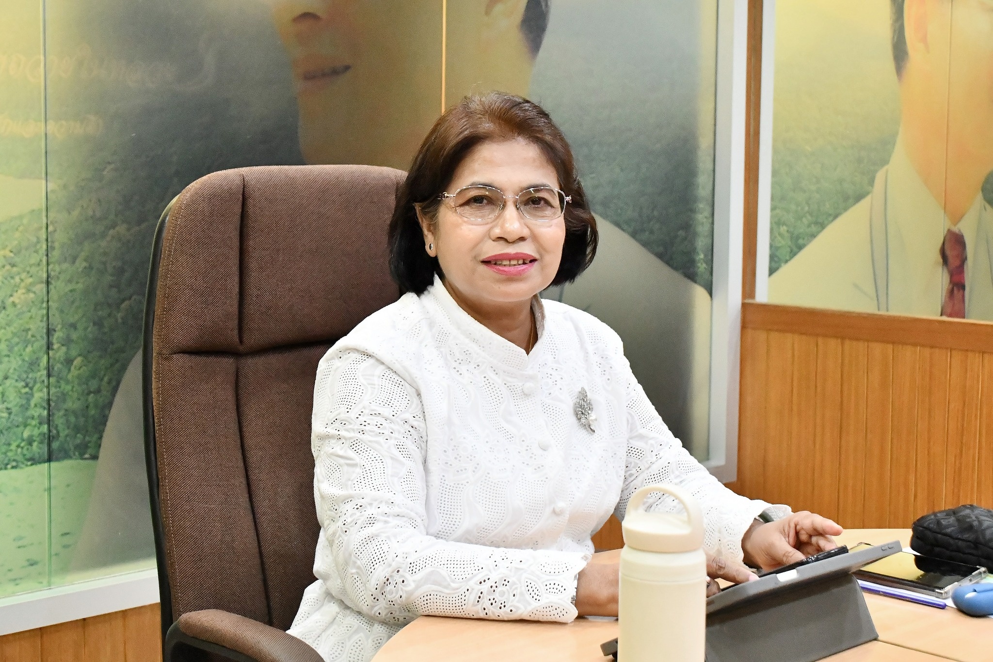 นางสาวปรานอม จันทร์ใหม่ ผู้ทรงคุณวุฒิด้านการสหกรณ์ ... พารามิเตอร์รูปภาพ 1