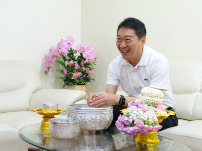 อธิบดีกรมส่งเสริมสหกรณ์ เป็นประธานในพิธีเปิดงานรดน้ำขอพร ... พารามิเตอร์รูปภาพ 28