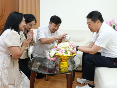 อธิบดีกรมส่งเสริมสหกรณ์ เป็นประธานในพิธีเปิดงานรดน้ำขอพร ... พารามิเตอร์รูปภาพ 29