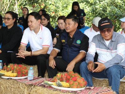 รองอธิบดีกรมส่งเสริมสหกรณ์ และคณะผู้บริหารจากบริษัท ... พารามิเตอร์รูปภาพ 16