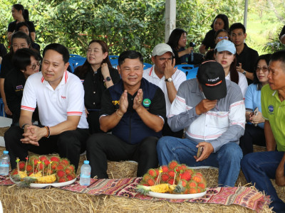 รองอธิบดีกรมส่งเสริมสหกรณ์ และคณะผู้บริหารจากบริษัท ... พารามิเตอร์รูปภาพ 28