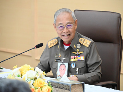 พลอากาศเอก ชลิต พุกผาสุข องคมนตรี ... พารามิเตอร์รูปภาพ 2