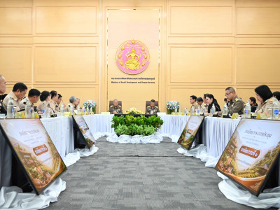 พลอากาศเอก ชลิต พุกผาสุข องคมนตรี ... พารามิเตอร์รูปภาพ 7