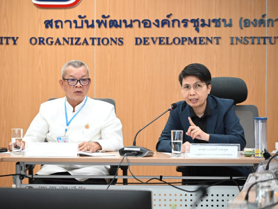 รองอธิบดีกรมส่งเสริมสหกรณ์ พร้อมด้วย นางสาวเฉลิมศรี ระดากูล ... พารามิเตอร์รูปภาพ 3