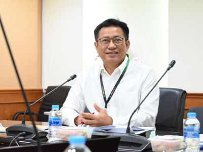 นายวิศิษฐ์ ศรีสุวรรณ์ ประธานกรรมการพิทยาลงกรณมูลนิธิ ... พารามิเตอร์รูปภาพ 14