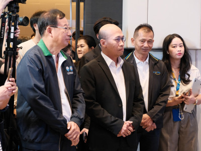 รองอธิบดีกรมส่งเสริมสหกรณ์ พร้อมด้วย นางสาวอุบลวรรณ พัฒนลาภ ... พารามิเตอร์รูปภาพ 26