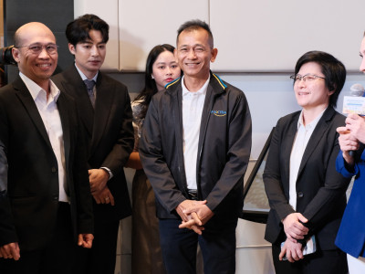 รองอธิบดีกรมส่งเสริมสหกรณ์ พร้อมด้วย นางสาวอุบลวรรณ พัฒนลาภ ... พารามิเตอร์รูปภาพ 27