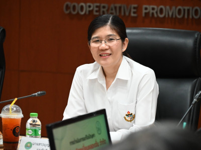 รองอธิบดีกรมส่งเสริมสหกรณ์ พร้อมด้วย นางสาวบุญรัตน์ ... พารามิเตอร์รูปภาพ 3