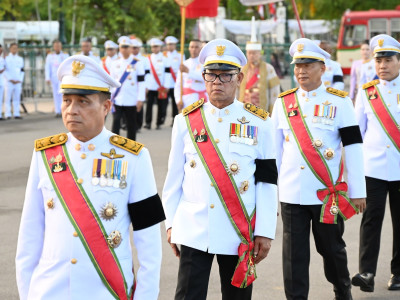 พระบาทสมเด็จพระเจ้าอยู่หัว และสมเด็จพระนางเจ้าฯ ... พารามิเตอร์รูปภาพ 13