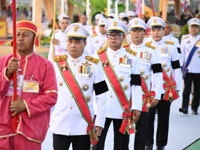 พระบาทสมเด็จพระเจ้าอยู่หัว และสมเด็จพระนางเจ้าฯ ... พารามิเตอร์รูปภาพ 25