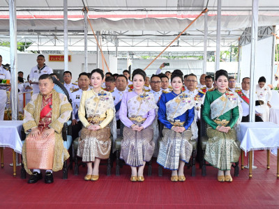 พระบาทสมเด็จพระเจ้าอยู่หัว และสมเด็จพระนางเจ้าฯ ... พารามิเตอร์รูปภาพ 31