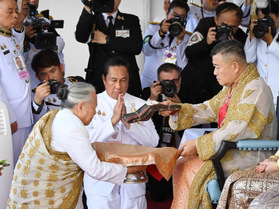 พระบาทสมเด็จพระเจ้าอยู่หัว และสมเด็จพระนางเจ้าฯ ... พารามิเตอร์รูปภาพ 34
