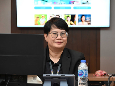 นายภักดี จันทร์เกษ รองอธิบดีกรมส่งเสริมสหกรณ์ ให้การต้อนรับ ... พารามิเตอร์รูปภาพ 11