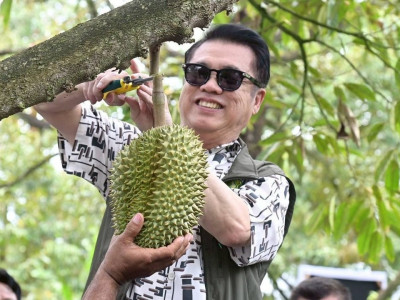 นายสุริยะ จึงรุ่งเรืองกิจ ... พารามิเตอร์รูปภาพ 11