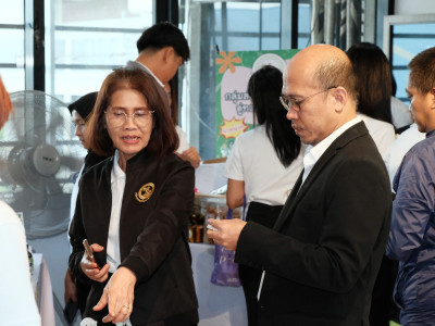 รองอธิบดีกรมส่งเสริมสหกรณ์ พร้อมด้วย นายพิษณุ บัวแก้ว ... พารามิเตอร์รูปภาพ 25