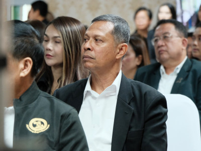 รองอธิบดีกรมส่งเสริมสหกรณ์ พร้อมด้วย นายพิษณุ บัวแก้ว ... พารามิเตอร์รูปภาพ 4