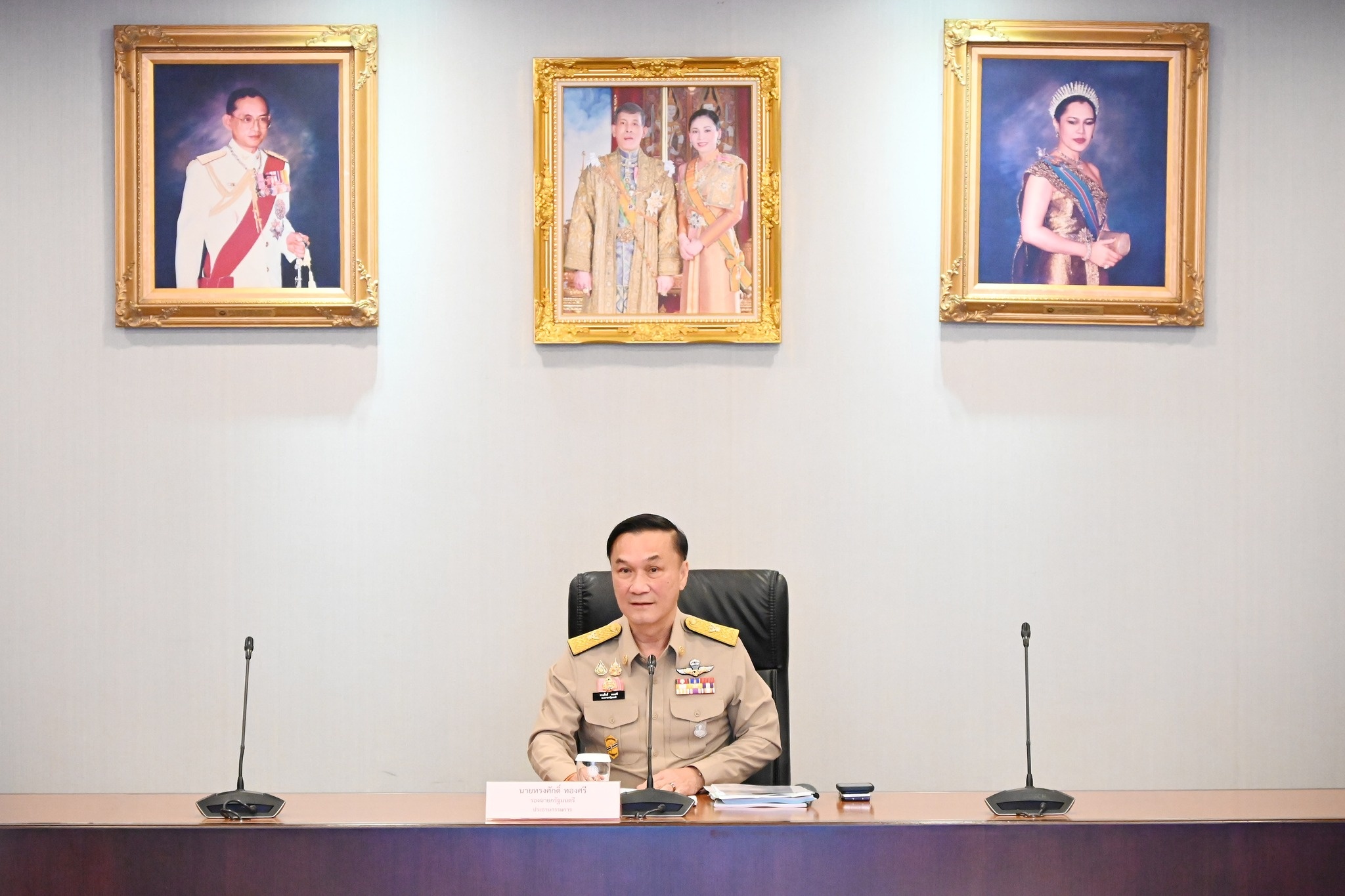 นายทรงศักดิ์ ทองศรี รองนายกรัฐมนตรี ... พารามิเตอร์รูปภาพ 1