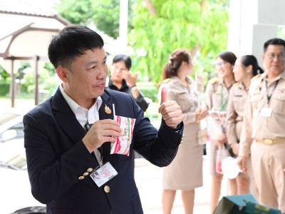 อธิบดีกรมส่งเสริมสหกรณ์ ร่วมบันทึกเทปรณรงค์การดื่มนมโคสดแท้ ... พารามิเตอร์รูปภาพ 27