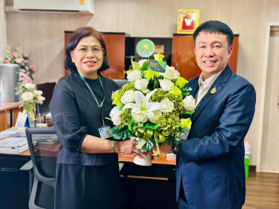อธิบดีกรมส่งเสริมสหกรณ์ ร่วมแสดงความยินดีกับนางสาวปรานอม ... พารามิเตอร์รูปภาพ 4