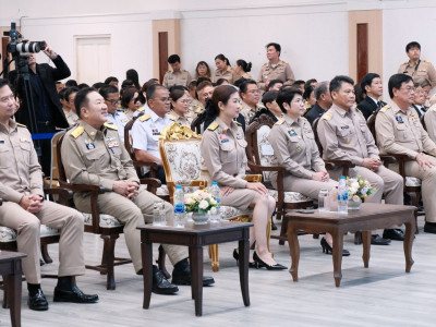 นางสาวปิยะรัฐชย์ ติยะไพรัช ... พารามิเตอร์รูปภาพ 15