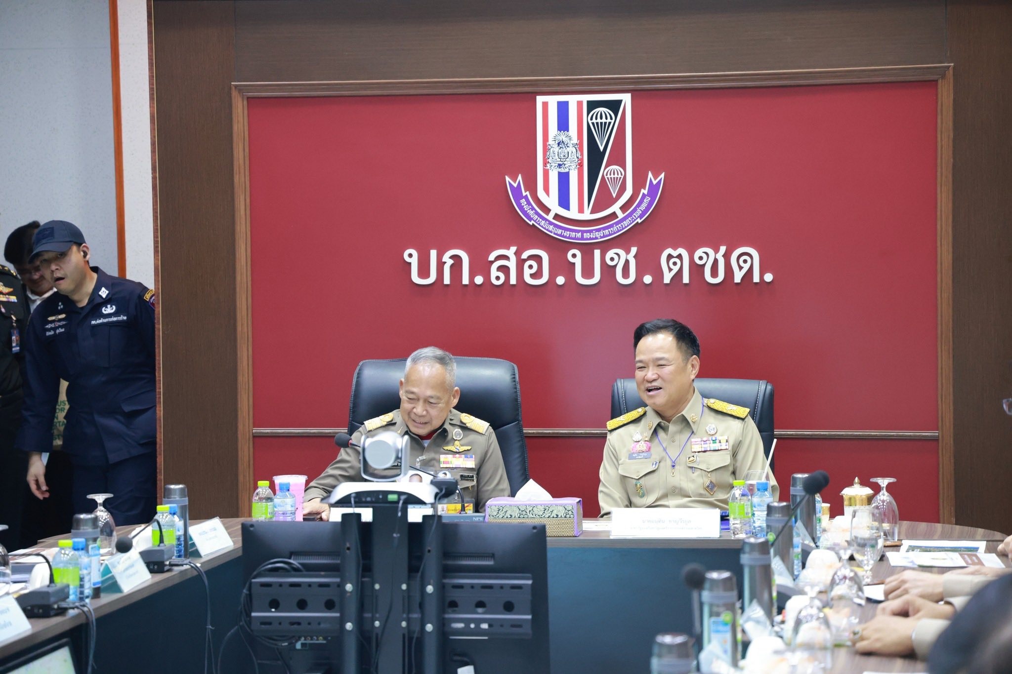 พลอากาศเอก สถิตย์พงษ์ สุขวิมล ... พารามิเตอร์รูปภาพ 1
