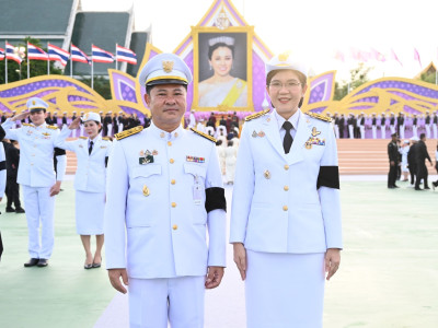 นายอนุทิน ชาญวีรกูล นายกรัฐมนตรี และนางธนนนท์ ชาญวีรกูล ... พารามิเตอร์รูปภาพ 23