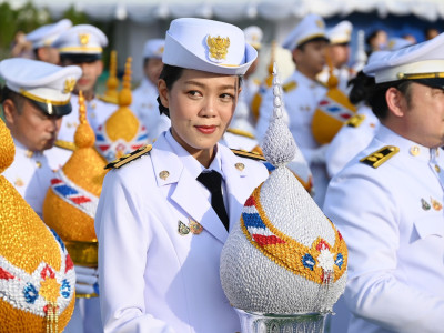 นายอนุทิน ชาญวีรกูล นายกรัฐมนตรี และนางธนนนท์ ชาญวีรกูล ... พารามิเตอร์รูปภาพ 26