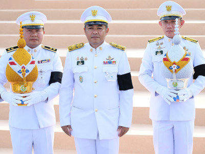 นายอนุทิน ชาญวีรกูล นายกรัฐมนตรี และนางธนนนท์ ชาญวีรกูล ... พารามิเตอร์รูปภาพ 9