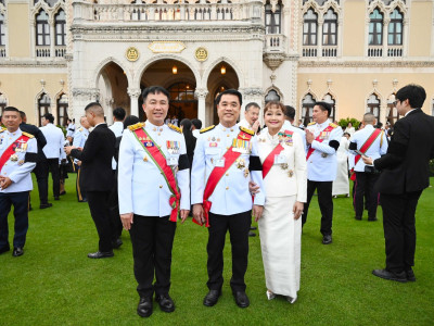 นายอนุทิน ชาญวีรกูล นายกรัฐมนตรี ... พารามิเตอร์รูปภาพ 15