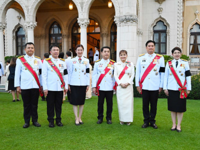 นายอนุทิน ชาญวีรกูล นายกรัฐมนตรี ... พารามิเตอร์รูปภาพ 20