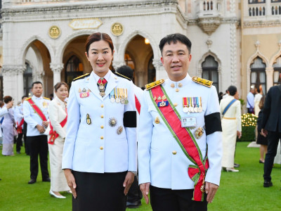 นายอนุทิน ชาญวีรกูล นายกรัฐมนตรี ... พารามิเตอร์รูปภาพ 21