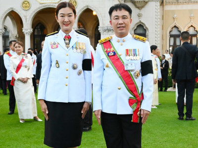นายอนุทิน ชาญวีรกูล นายกรัฐมนตรี ... พารามิเตอร์รูปภาพ 22