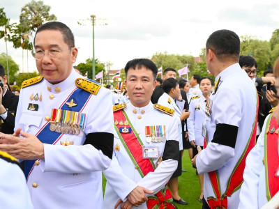นายอนุทิน ชาญวีรกูล นายกรัฐมนตรี ... พารามิเตอร์รูปภาพ 28
