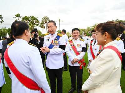 นายอนุทิน ชาญวีรกูล นายกรัฐมนตรี ... พารามิเตอร์รูปภาพ 29